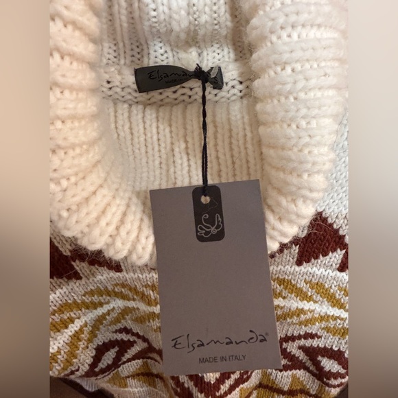 Elsamanda Sweater size Small. NWT. - Picture 5 of 5